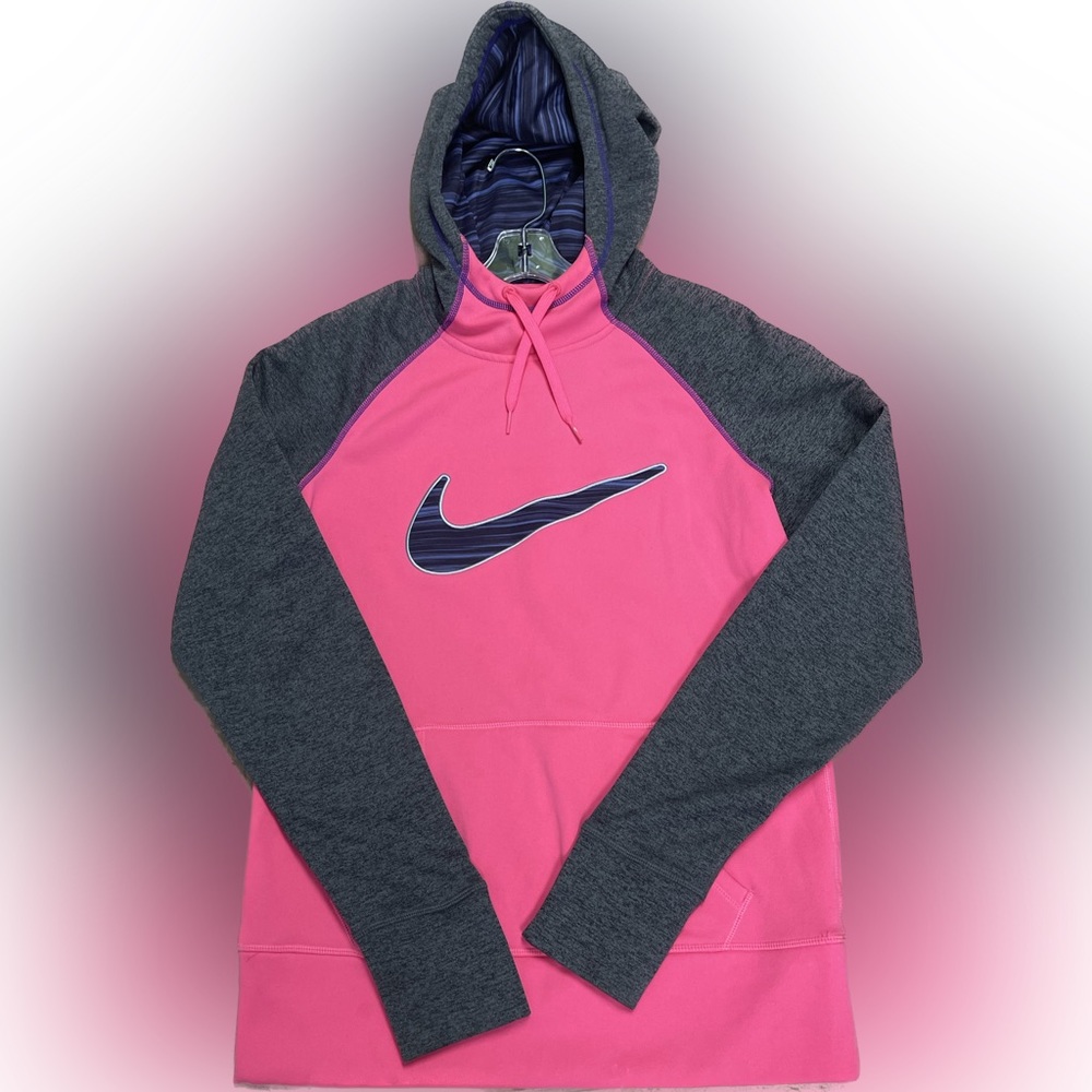 Nike women’s hoodie size medium like new
